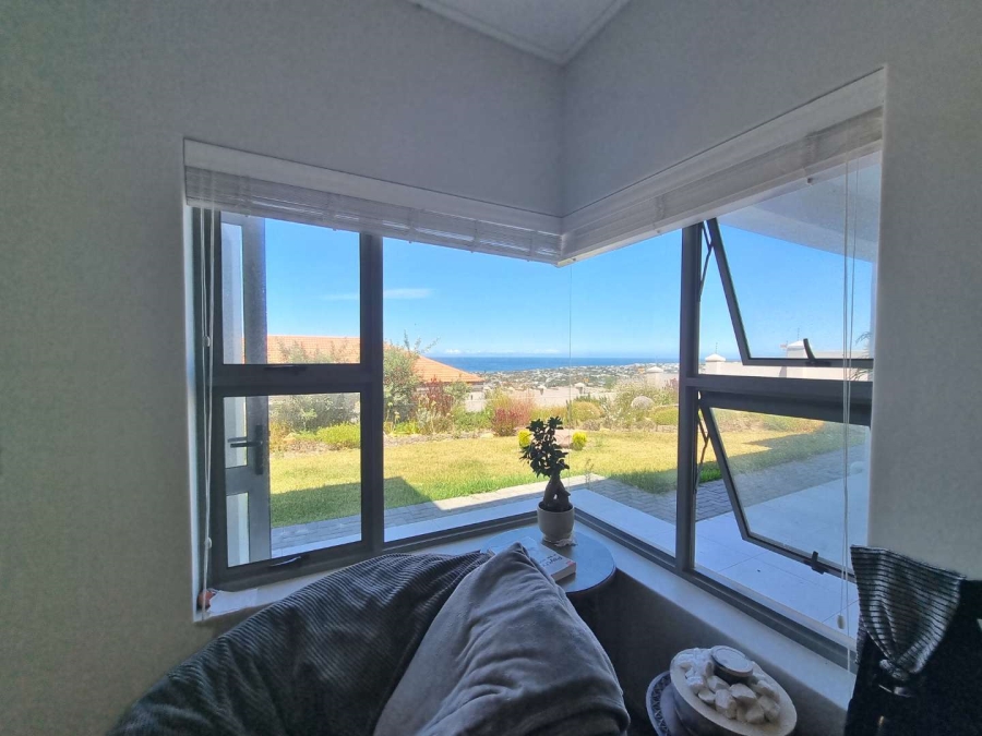 4 Bedroom Property for Sale in Onrus Western Cape